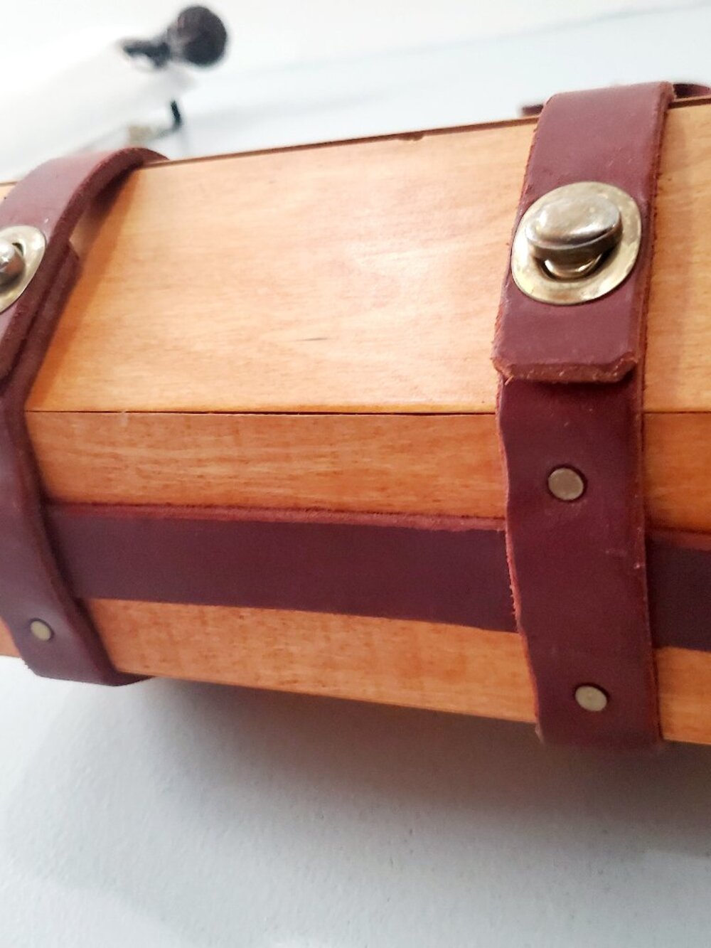 Vintage Handmade Wooden Box Purse Boho Artisan Leather Strap Bag Rustic Cottage - Picture 15 of 16